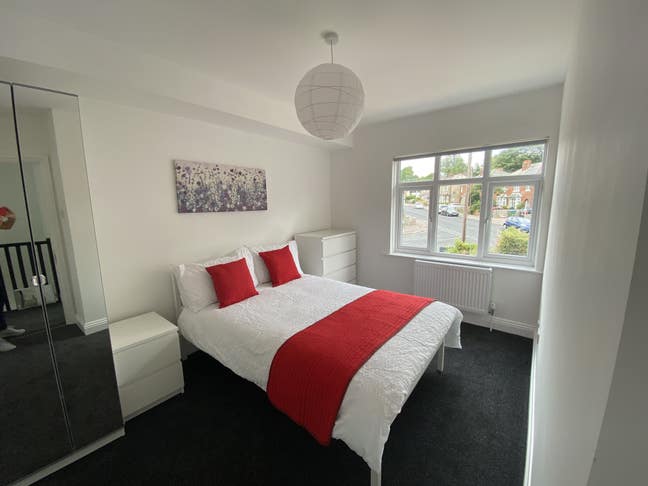 Exceptional House Close to University/Hospital Main Photo