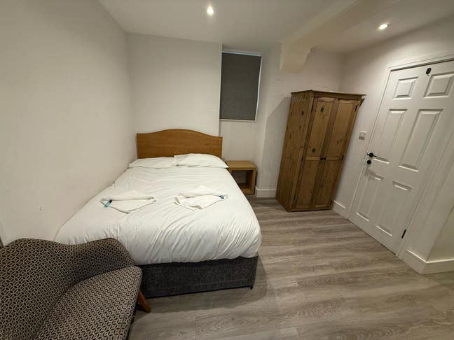  Bills  Inc  Self  contained  flat  ASAP-BN21  Main Photo