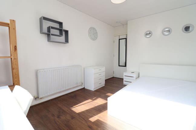 Affordable Double Room-Canary Wharf-Isle of Garden Main Photo