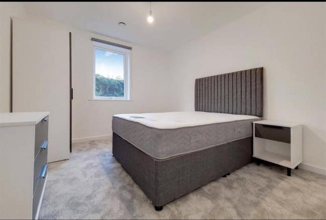 Double Room Ensuite Main Photo