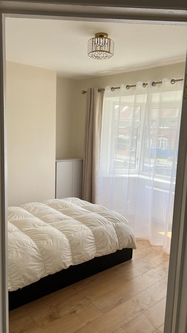 Seeking female flatmate for Double Room in Whitley Main Photo