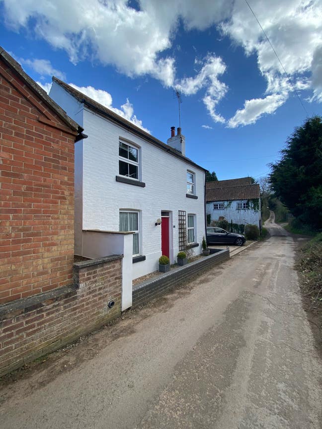 Looking for a country retreat? Main Photo