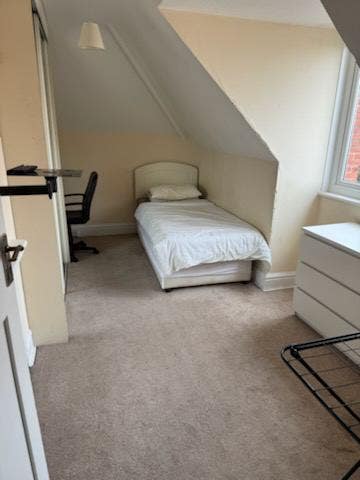 Bournemouth single Room £399 part of a Homeshare  Main Photo