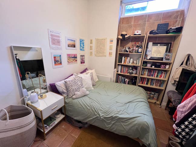 Double room in lovely house w garden in Hackney Main Photo