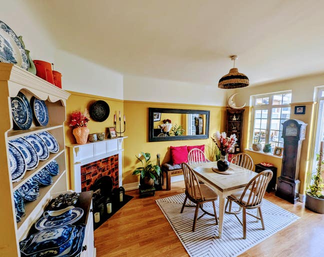 🌟 Spacious Double Room in Beautiful Big Home 🌟 Main Photo