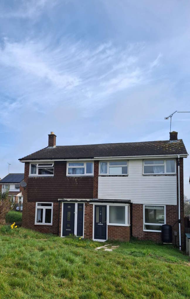 Furnished Double Room In A Quiet Residential Area  Main Photo