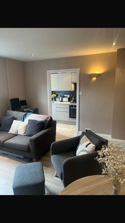  Double Room in Top-Floor Flat, Brixton/Herne Hill Main Photo