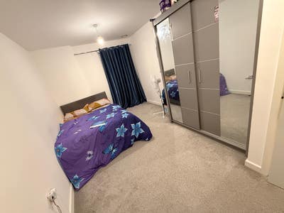 Double bedroom in newly built apartment  Main Photo