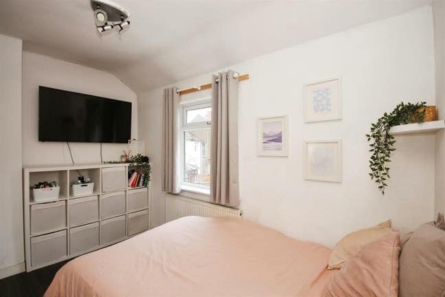 2 Furnished Double Rooms (CV6) Main Photo