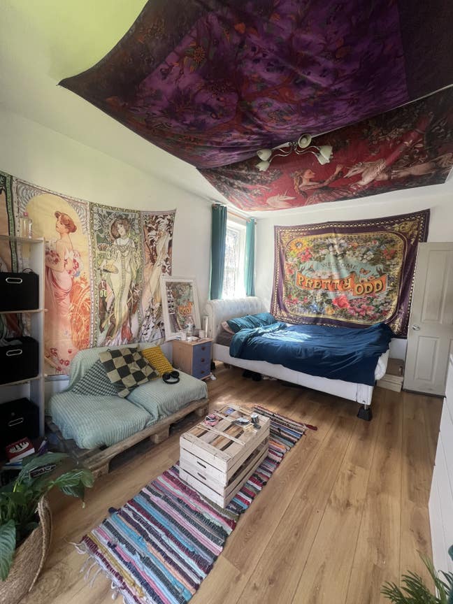 One/two month sublet Large double room  Main Photo
