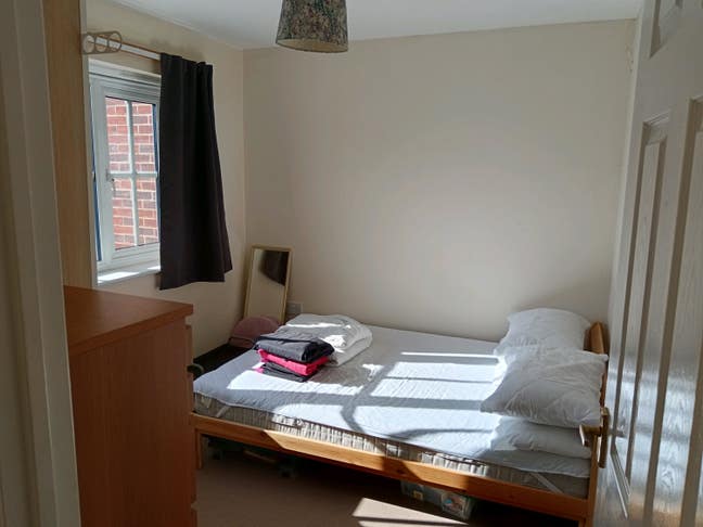 Furnished double room in Amesbury  Main Photo