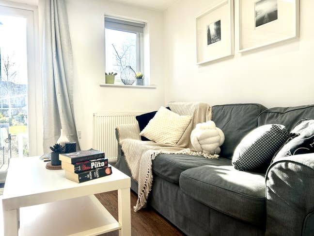 Your Own Fantastic Space to Call Home 💚📞🏡 Main Photo