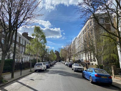 Light, sunny double room in Islington  Main Photo