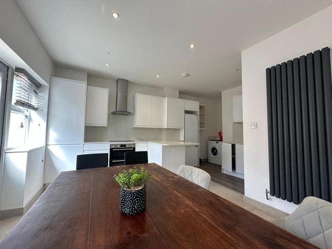 🔥 Ensuite room in Shared House 🔥 Main Photo