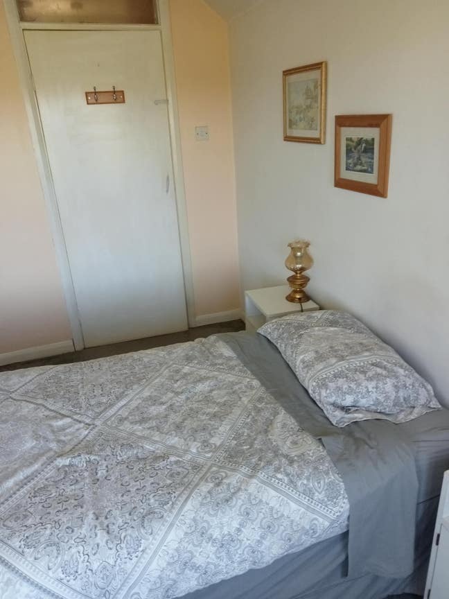 Fully Furnished Single Room  Main Photo