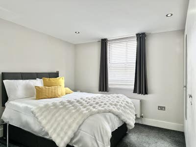 Double room in Kensington Main Photo