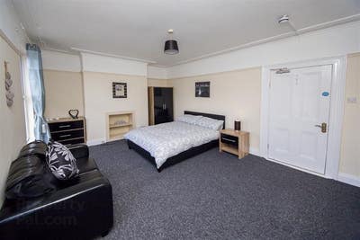 😎Cool Double Room In Candahar Street😎 Main Photo