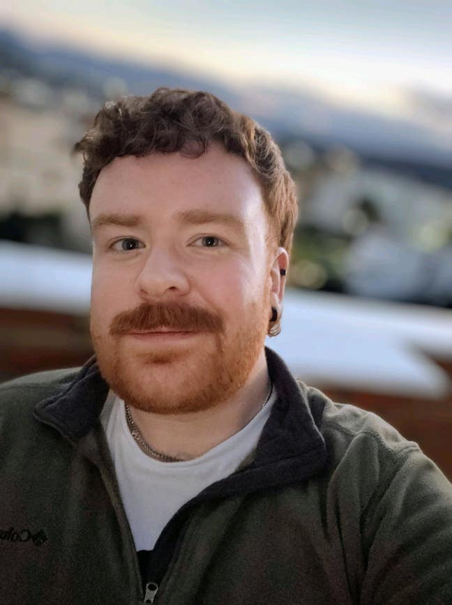 Young professional looking for a room Main Photo