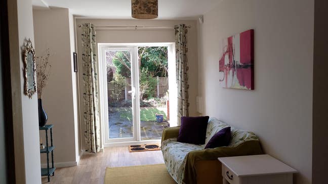Whole self-contained garden apartment - bills inc Main Photo