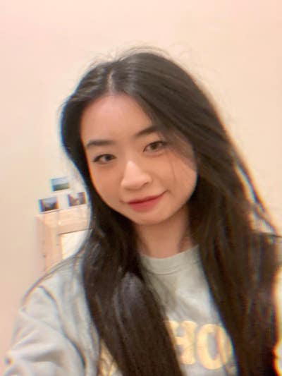 Female student aged 22 looking for a ... Main Photo