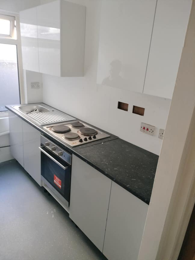 E8 Double Studio above a late night venue Main Photo