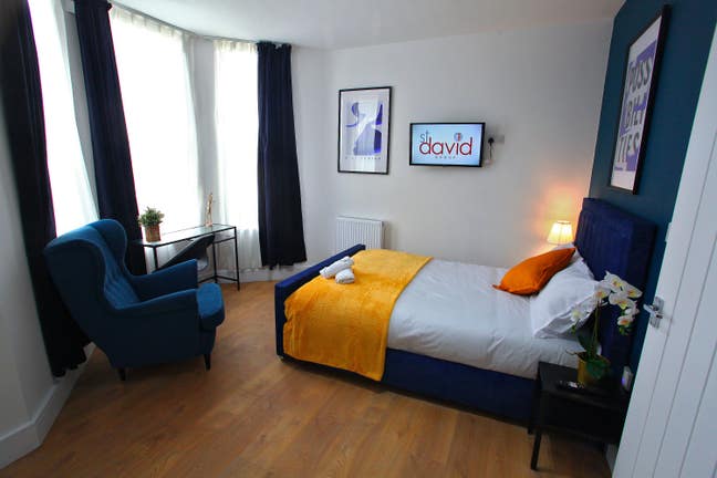 Private En Suite Room- Bills included  Main Photo