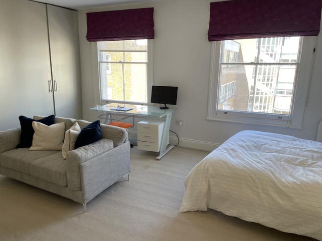 Enormous Luxurious Double Room ensuite Kensington Main Photo