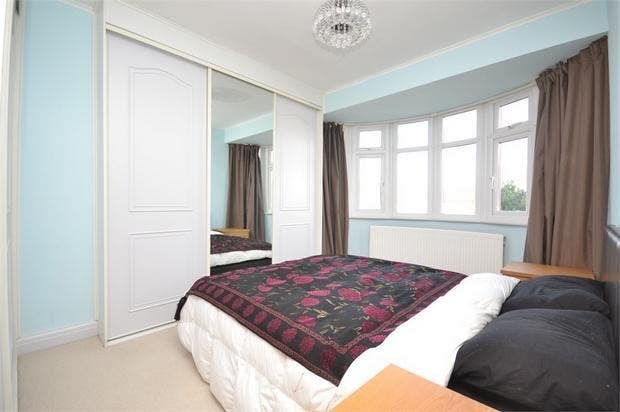 Double bedroom with lots of storage Main Photo