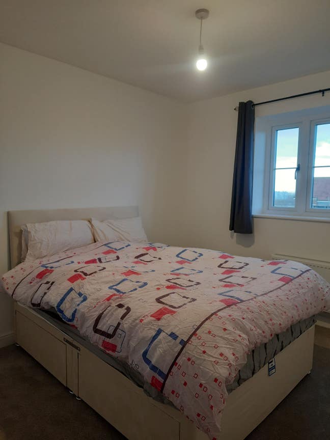 Brand New 3-bedroom house (Single/Double Room)  Main Photo
