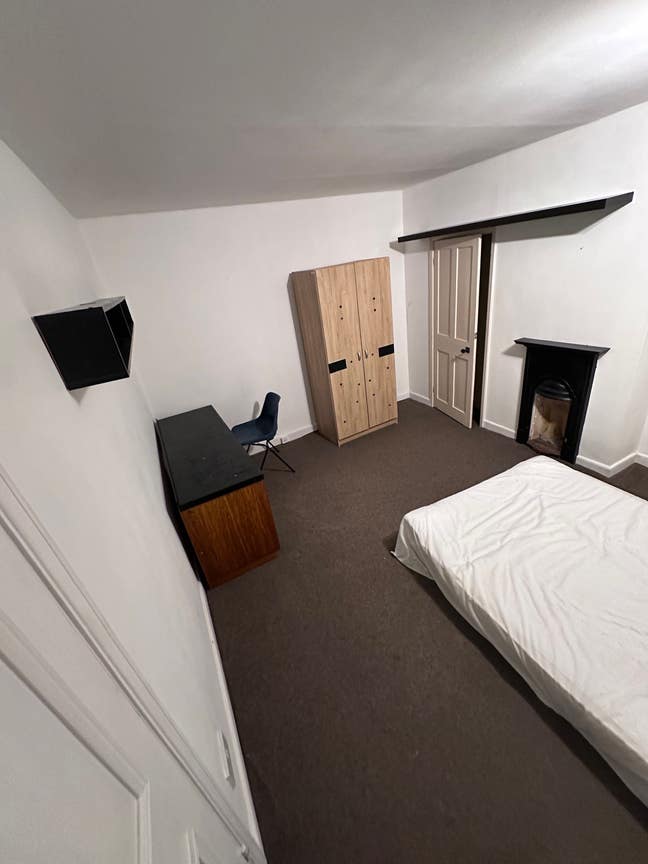 Nice double room for rent Main Photo