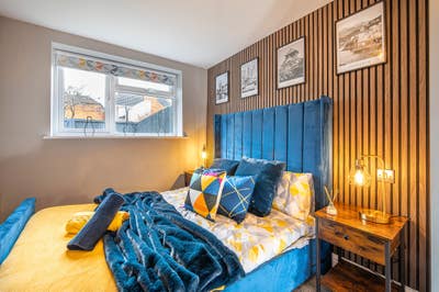 Outstanding 🌟Fully Furnished 😍Oven Full Kitchen Main Photo