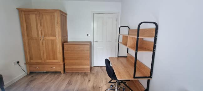 Room to Rent on River Thames Main Photo