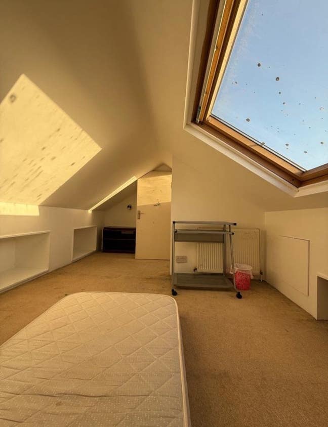 Room to Let near Queensbury Station Main Photo