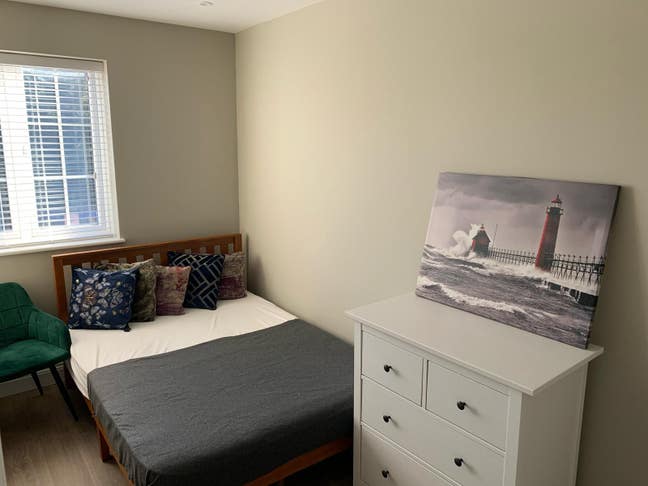 Modern room. Good connection to central London. Main Photo