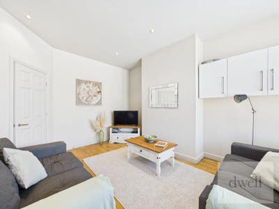 Bramley Houseshare with Private Bathroom  Main Photo