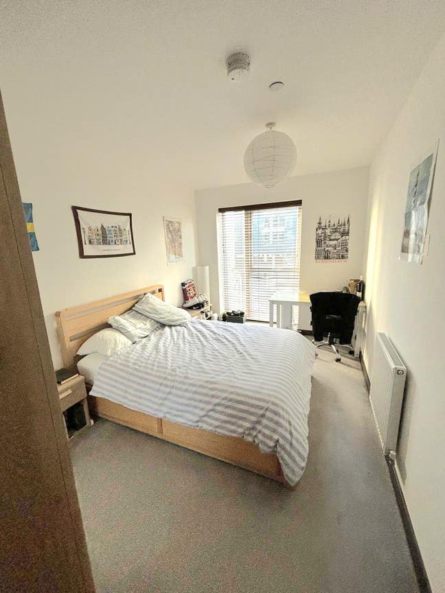 High-End Double Room in Luxury Flat! Main Photo