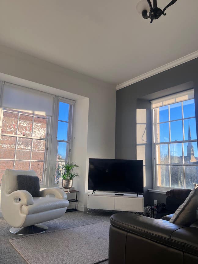 1 bed in a 2 bed flat share - Otago St, West End Main Photo