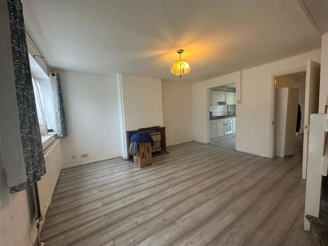 4 Bed Room House +Livinf Room + Garden  Main Photo