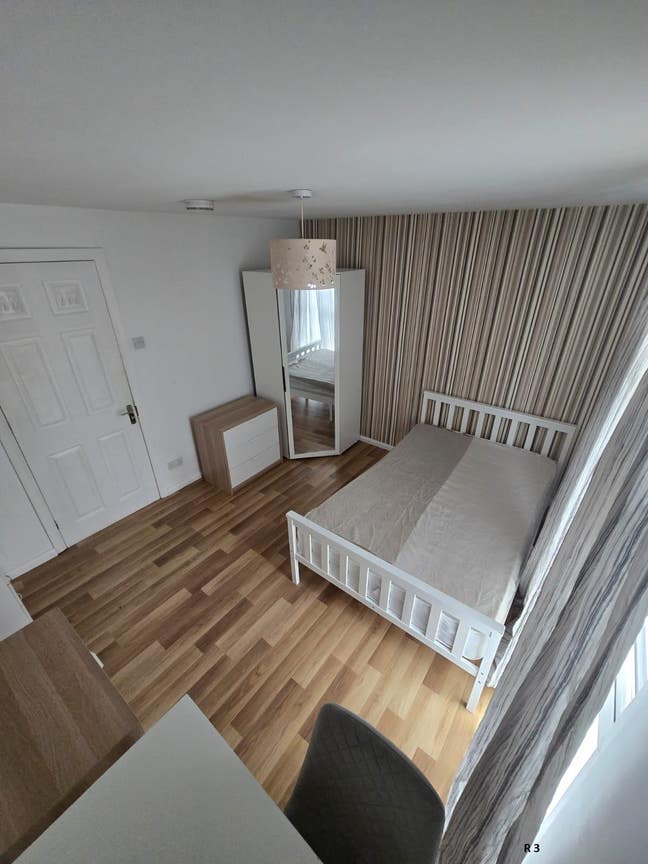 Tidy 5 bed house, friendly tenants Main Photo