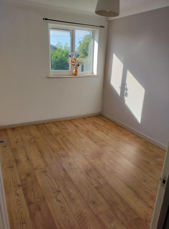 Double furnished room in country home  Main Photo