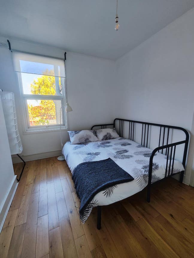 Lovely Double Room in a 2-Bed House Main Photo