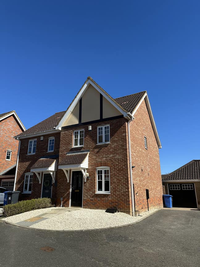 Double Room in Norwich with Bills Included Main Photo