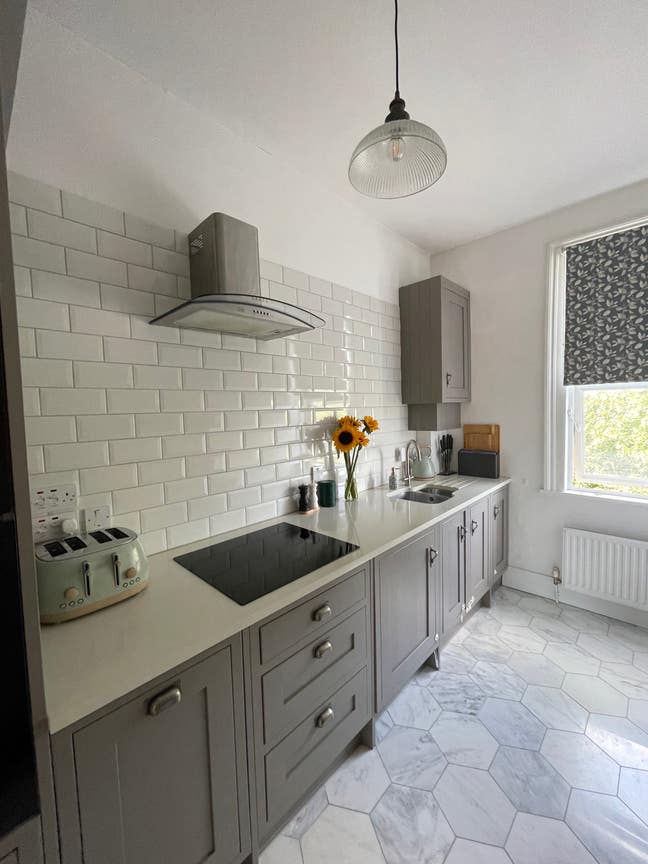 Entire One Bed Flat, Bills included.  Main Photo