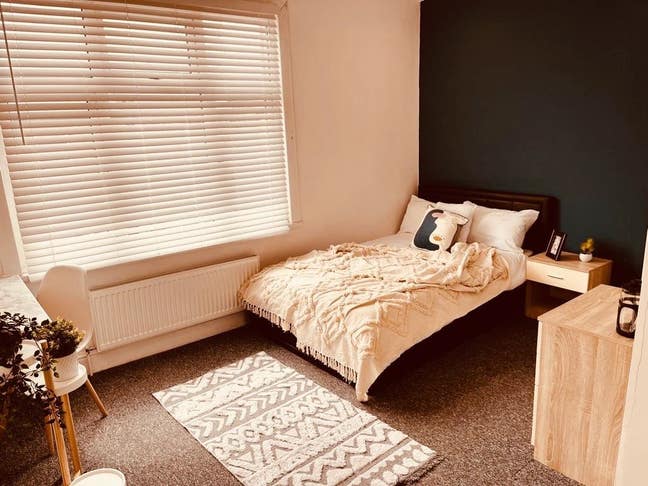 Lovely ensuite double room near Watford Junction! Main Photo