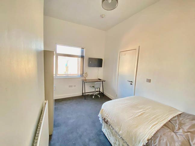 Town Centre Location Brand New Property Main Photo