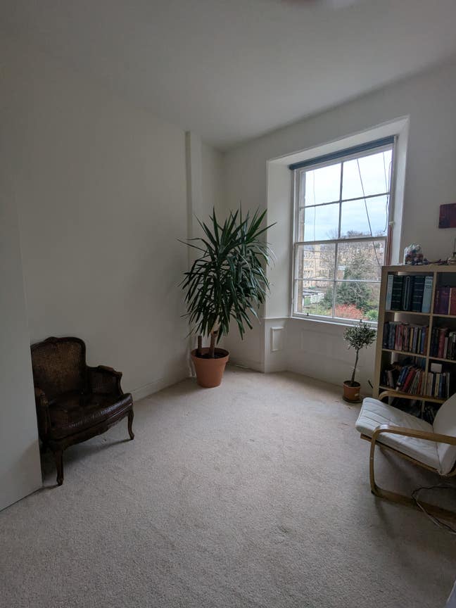 Furnished Double Room in Two Bed Flat w/Male  Main Photo