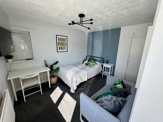  Amazing Large Room with Ensuite Epsom Main Photo