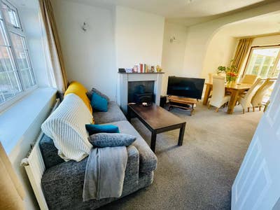 Bright Double Room, Great Location for Warwick Uni Main Photo