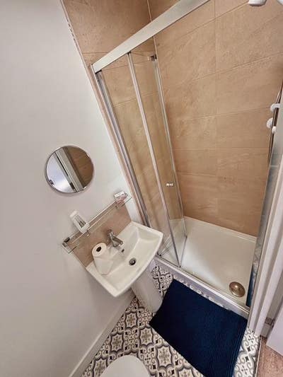 Brand new to the market - 5 rooms available  Main Photo