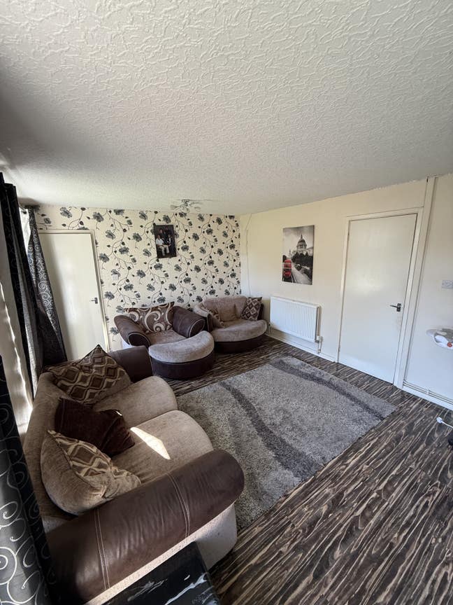 Double Room for Rent Main Photo